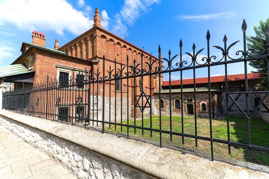 Kazimierz Jewish Quarter Tour & Schindler's Factory Guided - Should you book this Kazimierz and Schindler’s Factory tour?