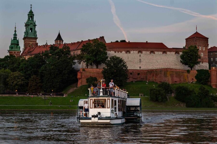 Krakow: 1-Hour Evening Vistula River Cruise - Key highlights worth knowing before you go