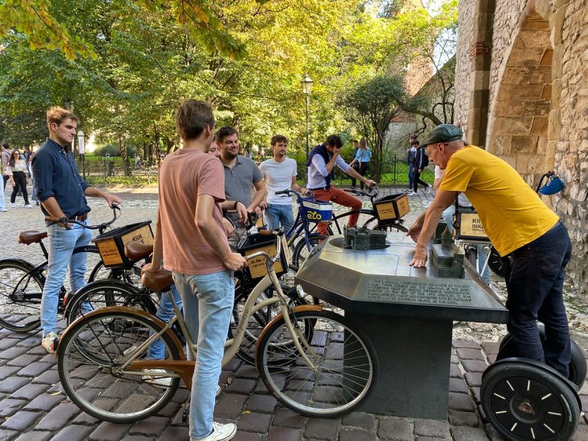 Krakow: 2h Kazimierz (Jewish Quarter) Bike Tour - Post-War Krakow and the Modern Kazimierz You Ride Through