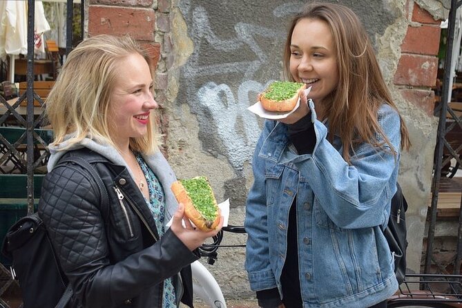 Krakow 3-Hour Craft Beer Tour - What the tour really is: 8 tastings, 3 stops, and a real focus on flavor