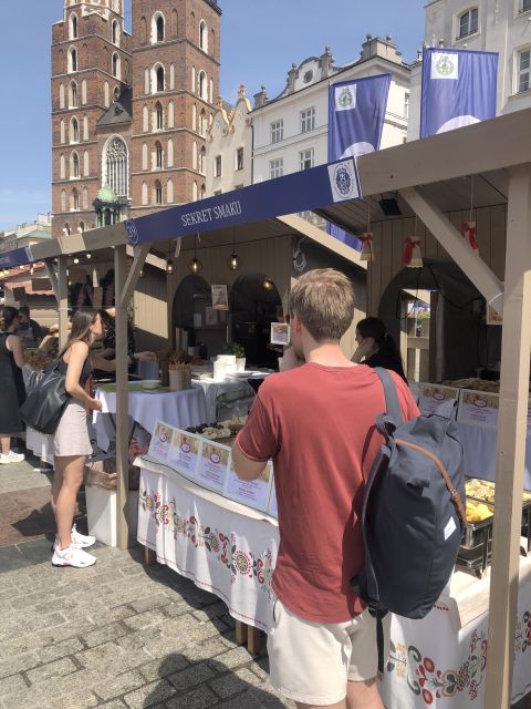 Krakow: 3-Hour Guided Secret Foodies Tour - Starting at Plac Nowy, right by Zapiekanki BarOko