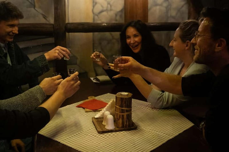 Krakow: 6-Course Full Polish Food Tour with Vodka Tasting - Bigos, Hunters Stew, and Polish Apple Crumble for the Finish Line