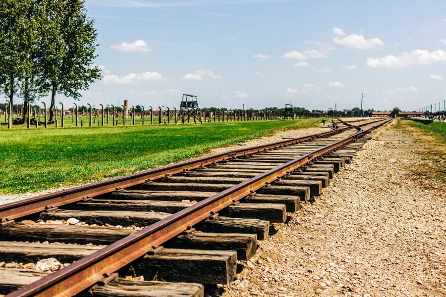 Krakow: Auschwitz-Birkenau Live Guided Tour & Hotel Pickup - From Krakow to Auschwitz, Without the Guesswork