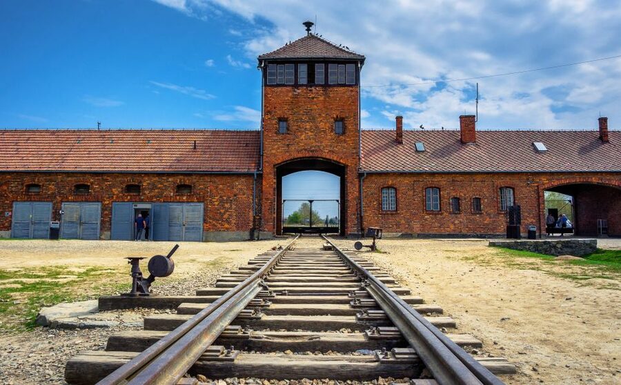 Krakow: Auschwitz Guided Tour with Optional Hotel Pickup - The Short Break: Plan for Fewer Choices, More Preparedness