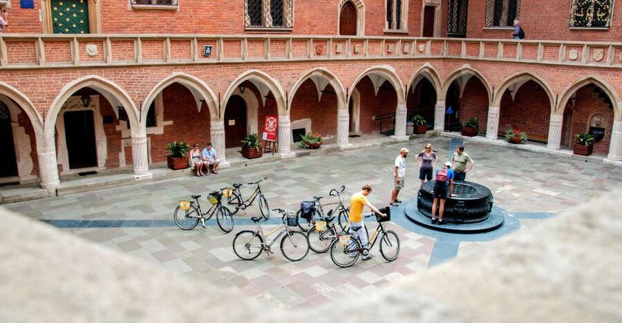 Krakow: Bike Tour of Old Town, Jewish Quarter and the Ghetto - Why this bike tour works in Krakow’s geography