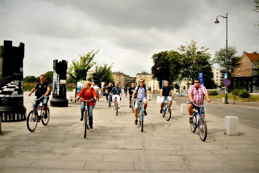 Krakow: Bike Tour of the Old Town, Kazimierz, and the Ghetto - Practical tips for riding comfortably and getting the most from the stops