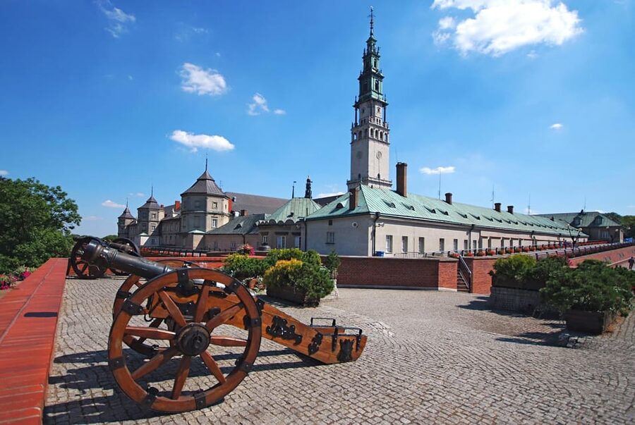 Krakow: Black Madonna Sanctuary of Czestochowa - Guided Tour - Monastery tower and your free hour: use it for the views