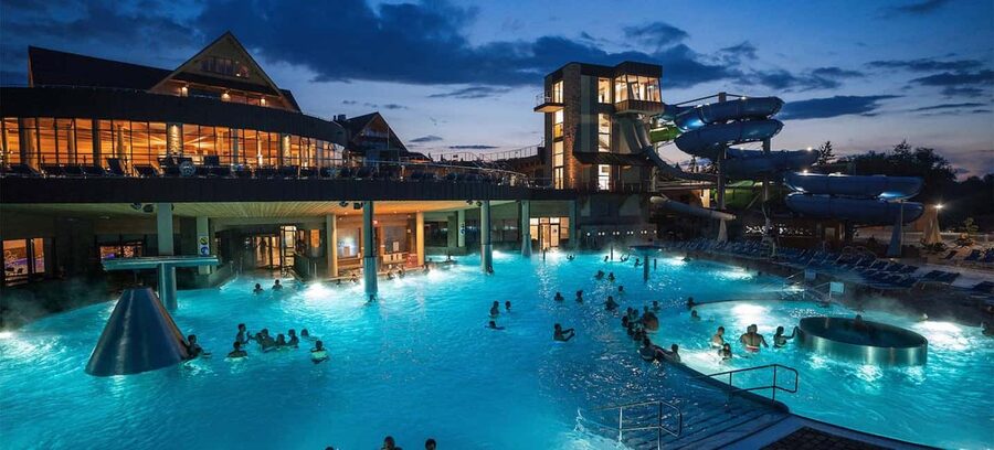 Krakow: Chocholowskie Thermal Baths Evening Ticket - Inside the Baths: Pools, Slides, and Sauna Options That Actually Match Your Mood