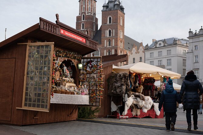 Krakow Christmas Market Immersive Tour - Reading Krakow’s Christmas Markets Like a Local