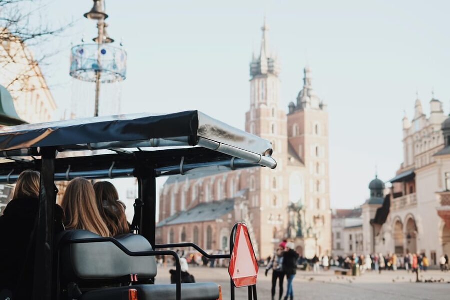 Krakow: City Sightseeing Tour by Golf Cart - Why this electric golf cart tour works in Krakow