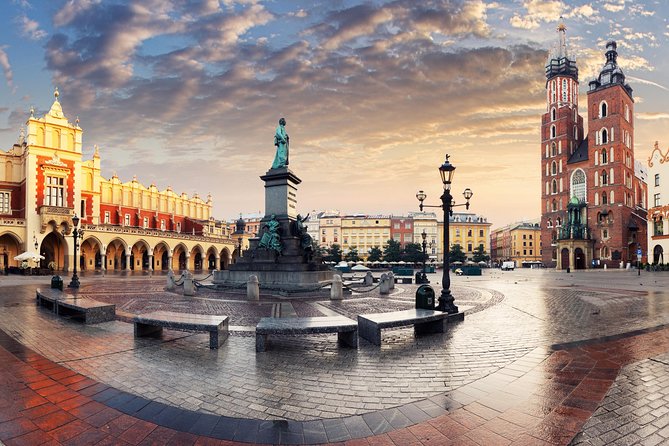 Krakow city tour by electric car - Kazimierz in one guided circuit: context for the Jewish quarter