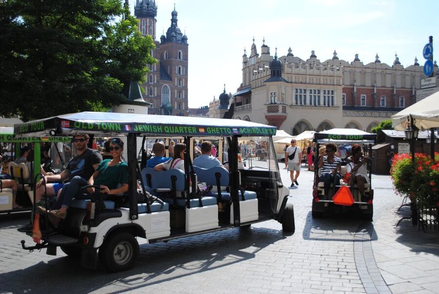 Krakow: City Tour by Golf Cart - Podgórze and the former ghetto district: a sobering section handled by design