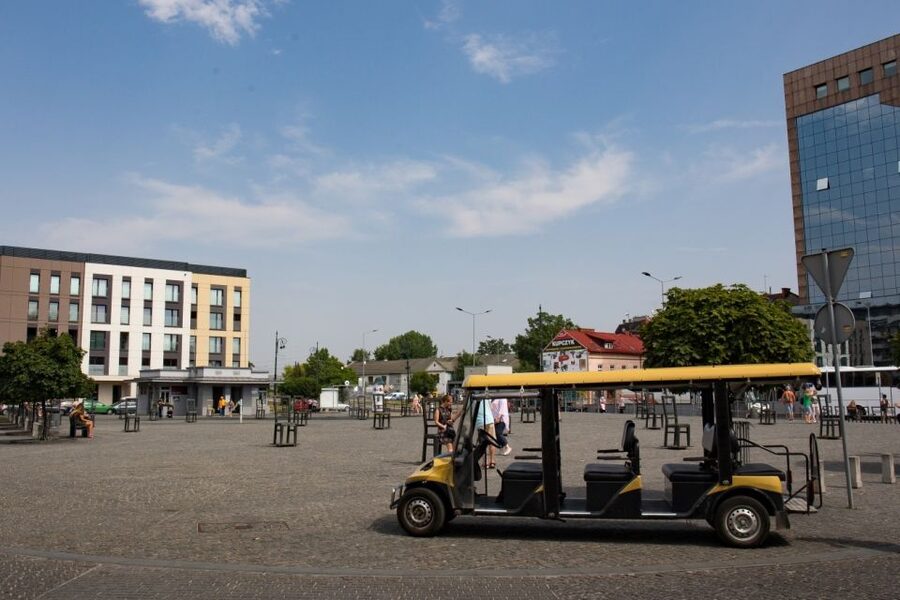 Krakow: City Tour of 3 Districts by Electric Car - Kazimierz (40 minutes): the Jewish quarter’s past and present