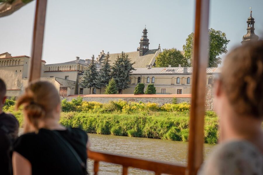 Krakow: Early Bird Vistula River Sightseeing Cruise - Key highlights worth your morning