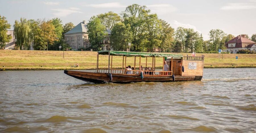 Krakow: Early Bird Vistula River Sightseeing Cruise - Why an early Vistula cruise is a smart way to start Krakow