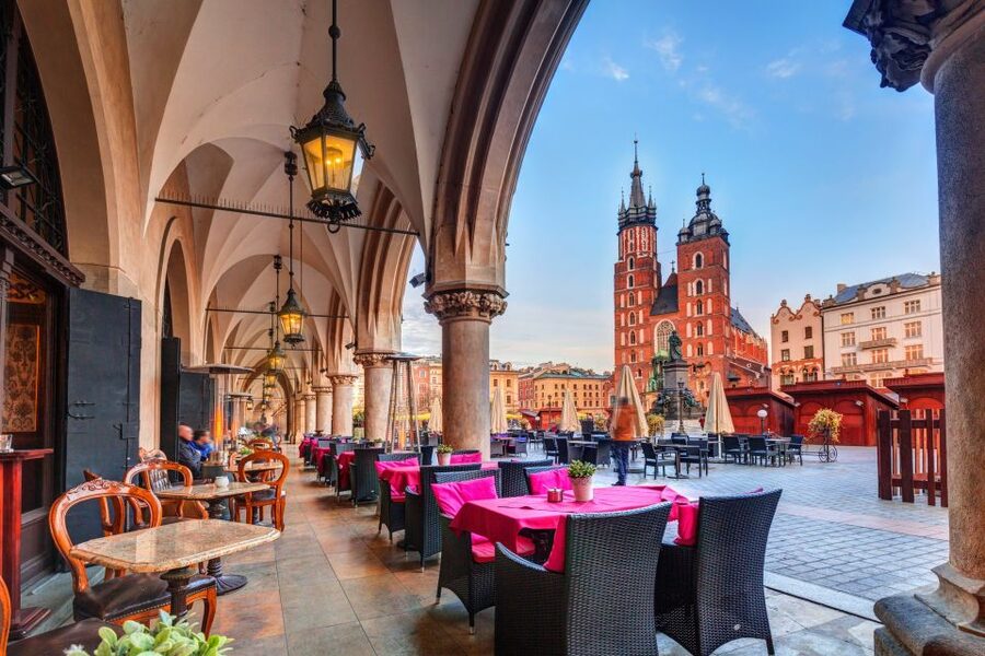 Krakow: Electric Car Sightseeing Tour - Headphones in many languages, plus the English-speaking driver