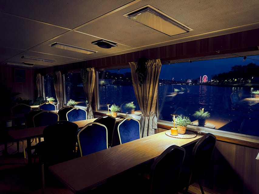 Kraków: Evening or Night River Cruise - Audio Guide and Music: Helpful, But Know How It Sounds