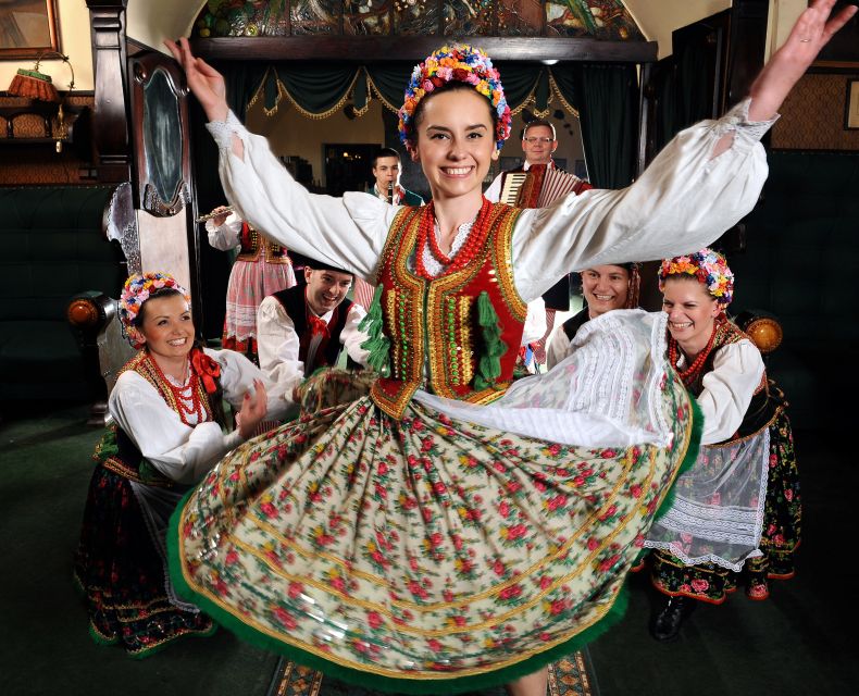 Krakow: Folk Show & 3-Course Dinner at Jama Michalika Café - The three-course Polish dinner: what you’ll probably get