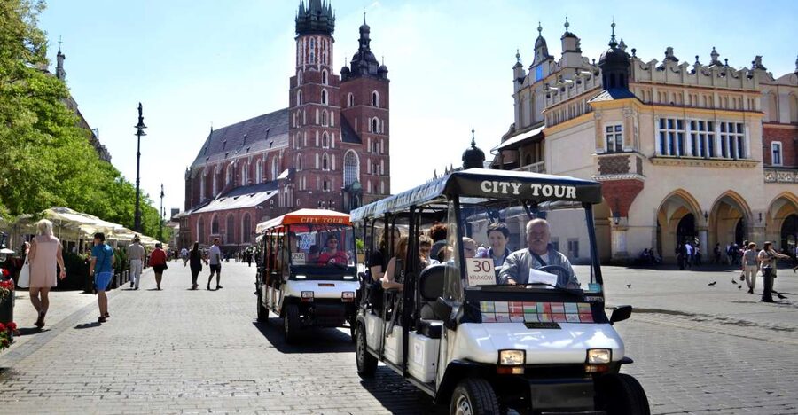 Krakow: Full Tour Regular 1.5h guided city tour by E-Cart - Old Town by Electric Cart, With an Audio Guide Running the Show