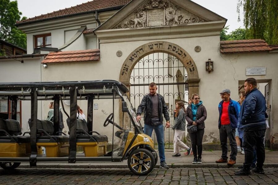 Krakow: Golf Cart City Sightseeing Tour By Old Town District - Key Things That Make This Golf Cart Tour Worth It