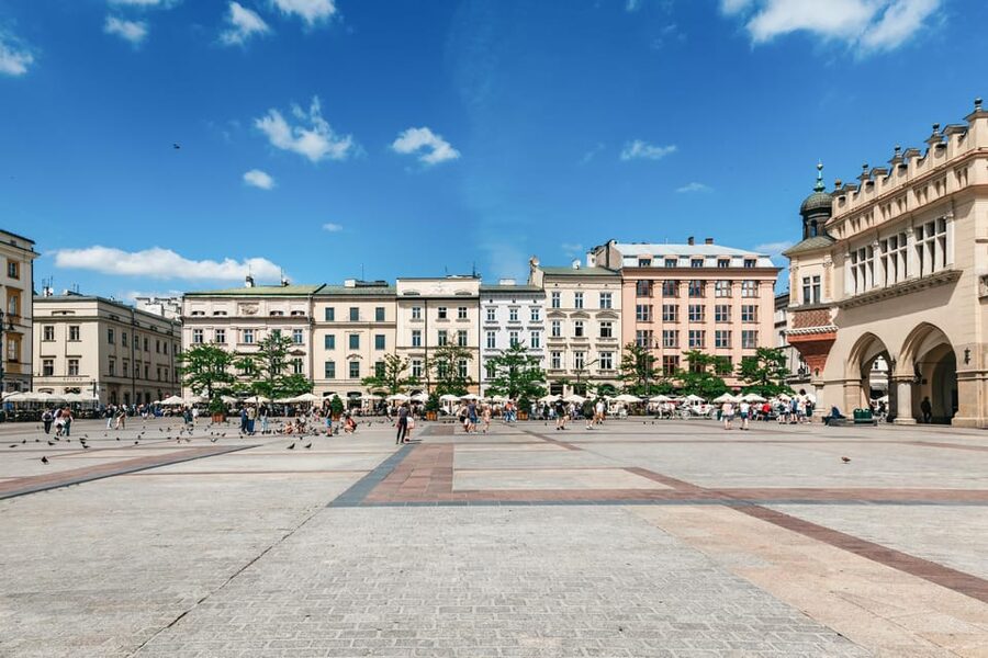 Krakow: Guided E-Scooter City Tour with Food Tastings - What you eat on the tour, and how to plan your appetite