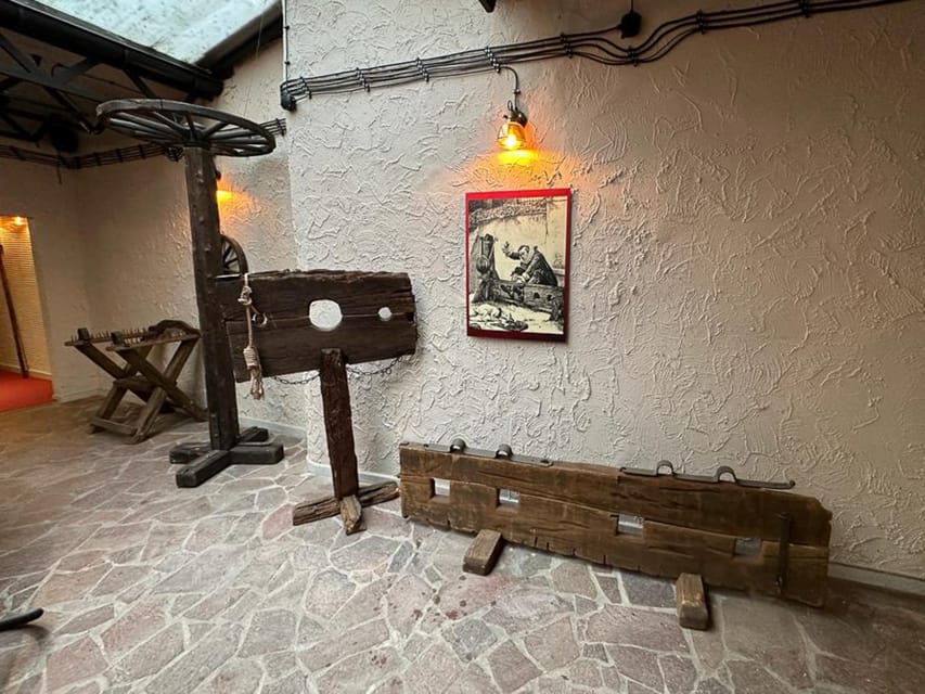 Kraków: Guided Tour of the Torture Museum - Medieval devices: the part that hits hardest (and why it matters)