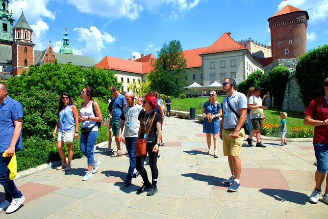 Krakow Guided Tour to Iconic Polish Royal Residence Wawel Castle - Wawel Castle, Krakow’s Royal Stage, in One Guided Visit