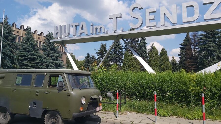 Krakow: Guided Tour to Nowa Huta on Commie Retro Van - Key things that make this Nowa Huta tour worth your time