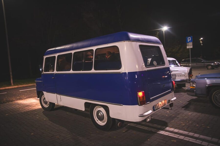 Krakow: Guided Tour to Nowa Huta on Commie Retro Van - The short scenic breaks that keep the pace from dragging