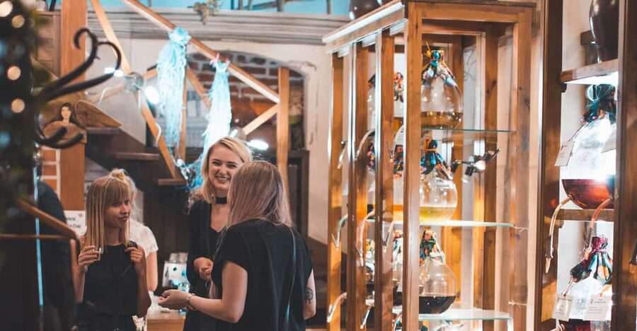 Kraków: Guided Vodka Tour with Food and Drink Tastings - Key things to know before you go