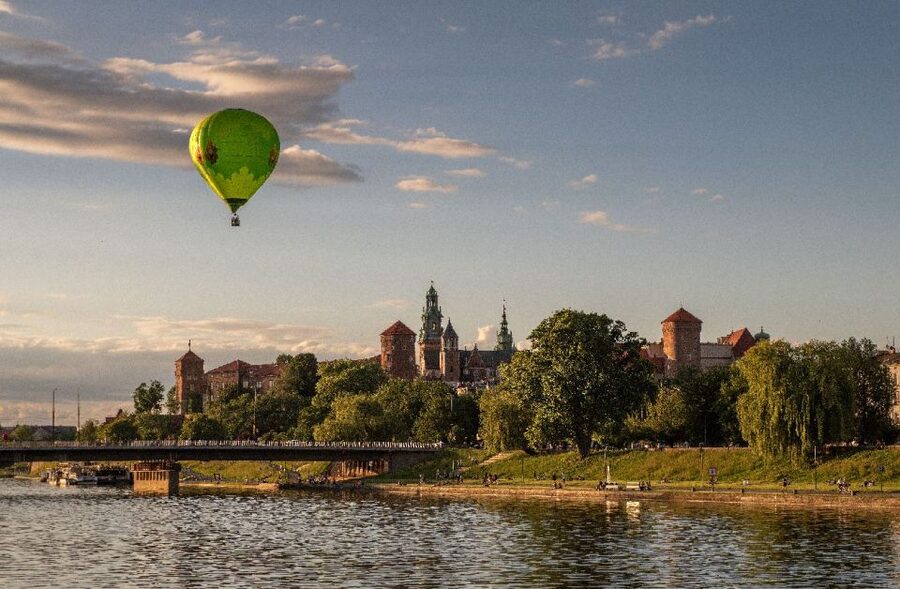 Kraków: Hot Air Balloon Flight with Champagne - Why this balloon flight feels made for Krakow