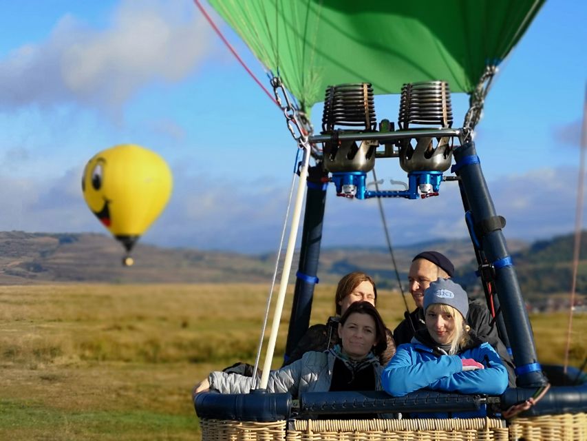 Kraków: Hot Air Balloon Flight with Champagne - What to wear and bring for a smoother flight day