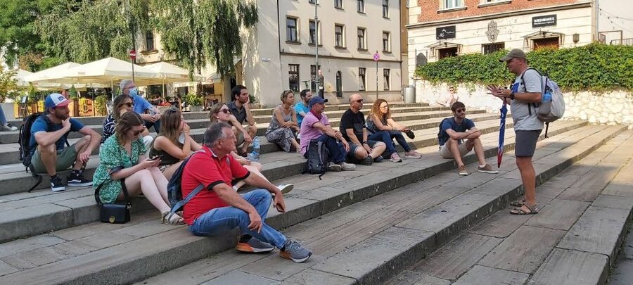 Krakow: Jewish Quarter and Former Ghetto Tour - Kazimierz and the former ghetto, why it matters in Krakow