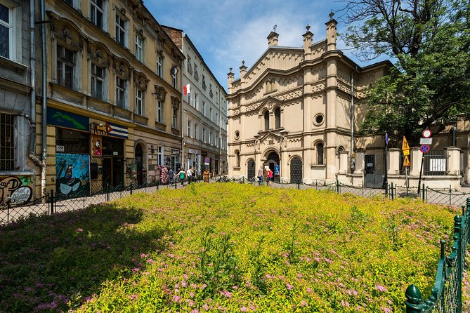 Krakow: Jewish Quarter Guided Walking Tour - Old Synagogue, Tempel Synagogue, and Izaak Jakubowicz Synagogue