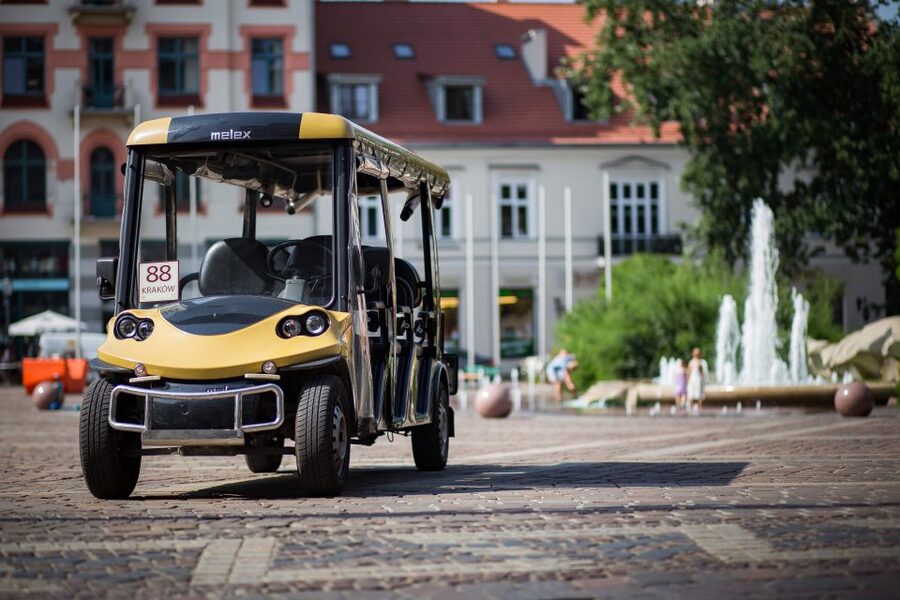 Krakow: Jewish Traces Private Electric Car Tour - Sliding through Kraków’s Jewish districts in a quiet electric car