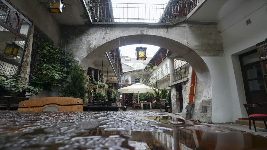 Krakow: Kazimierz Jewish Quarter Walking Tour - Practical Notes: Footwear, Photos, and Keeping Your Day Flexible