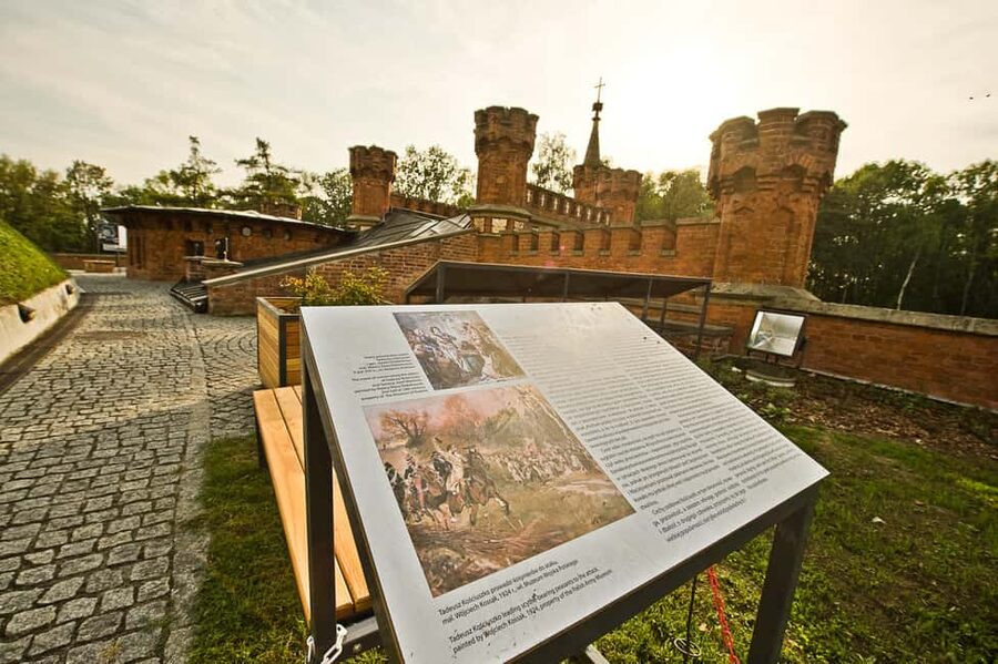 Krakow: Kościuszko Mound Ticket – History & Views! - Polish Road to Freedom Exhibition: Memorials and Meaning
