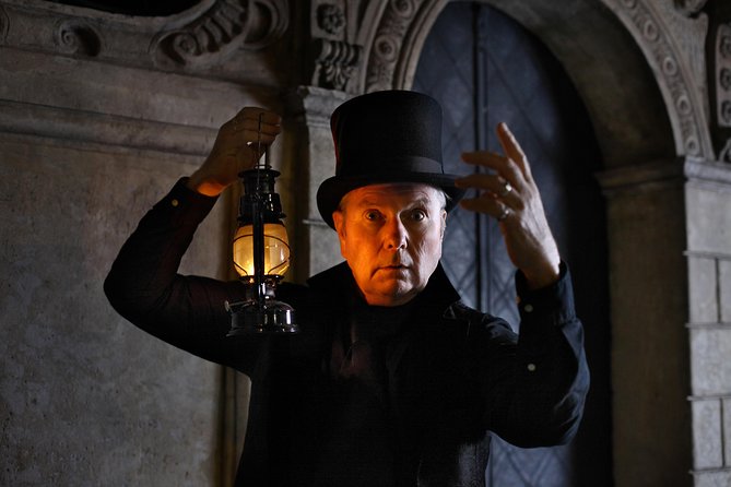 Krakow Night Tour: Ghosts, Vampires and Legends of the Old Town - A Storyteller Guide in Period Costume, and It Really Matters