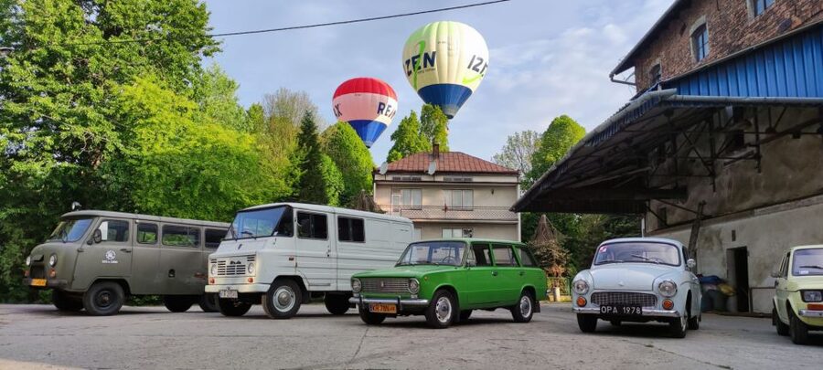 Krakow: Nowa Huta Guided Tour in Vintage Car - Ujastek 1 and the Steelworks Idea Behind Everything