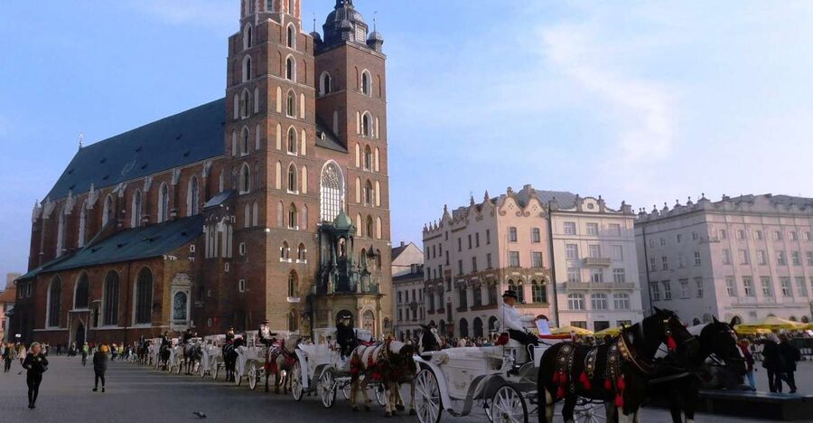Krakow Old Town and Jewish Quarter in one guided walk - Is This Krakow Old Town and Kazimierz Walk Good Value?