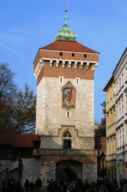 Krakow Old Town and Jewish Quarter in one guided walk - Church of St. Francis of Assisi: A Brief Photo and Look Inside