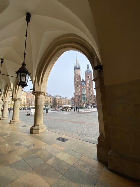 Krakow: Old Town and Kazimierz Guided Bike Tour - A 3-hour bike intro that connects Old Town to Kazimierz