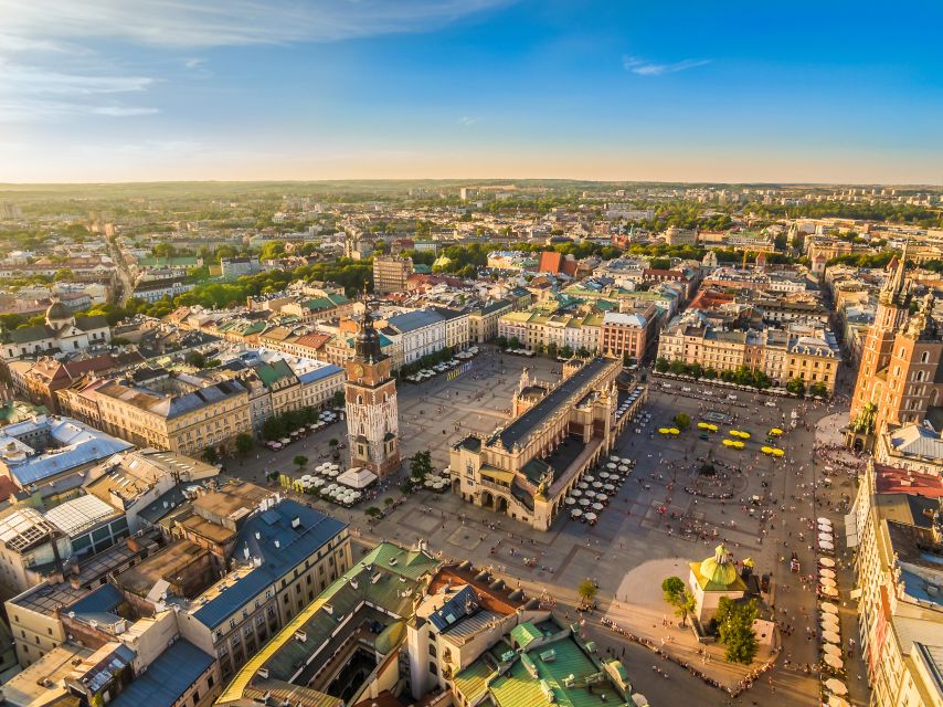 Krakow: Old Town Audio-Guided Walking Tour with Headset - Key things to know before you go