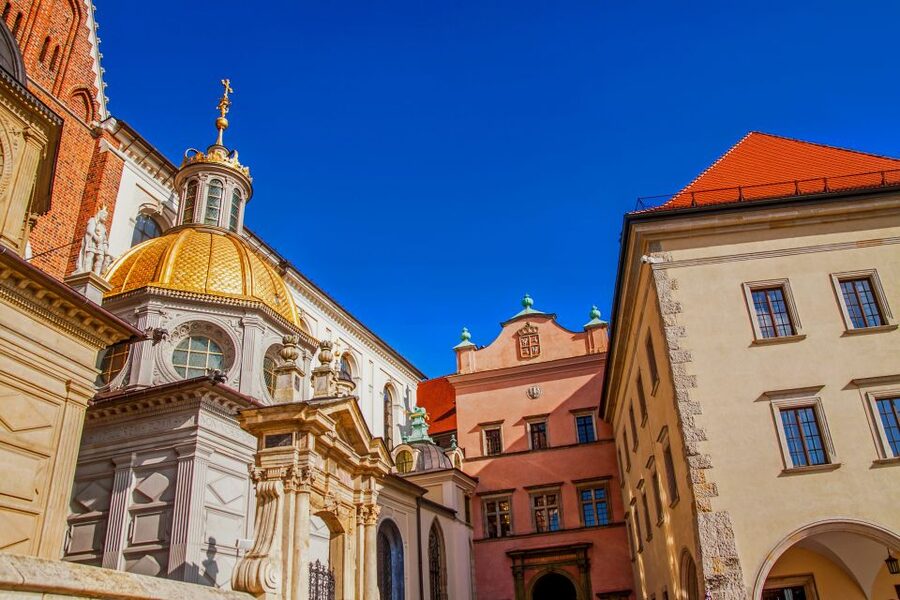 Krakow: Old Town Guided Walking Tour - Price and logistics, what $32 buys you and what to budget for