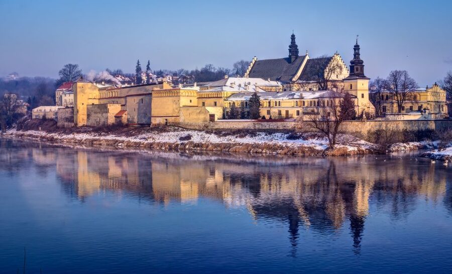 Krakow: Old Town Highlights Private Walking Tour - St Mary’s Basilica: What You Can See and When You Should Aim