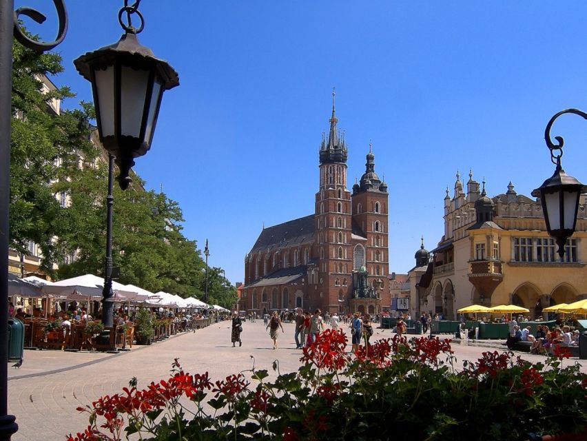 Krakow: Old Town Private Guided Walking Tour - St. Mary’s Basilica Details That Make the Building Feel Alive