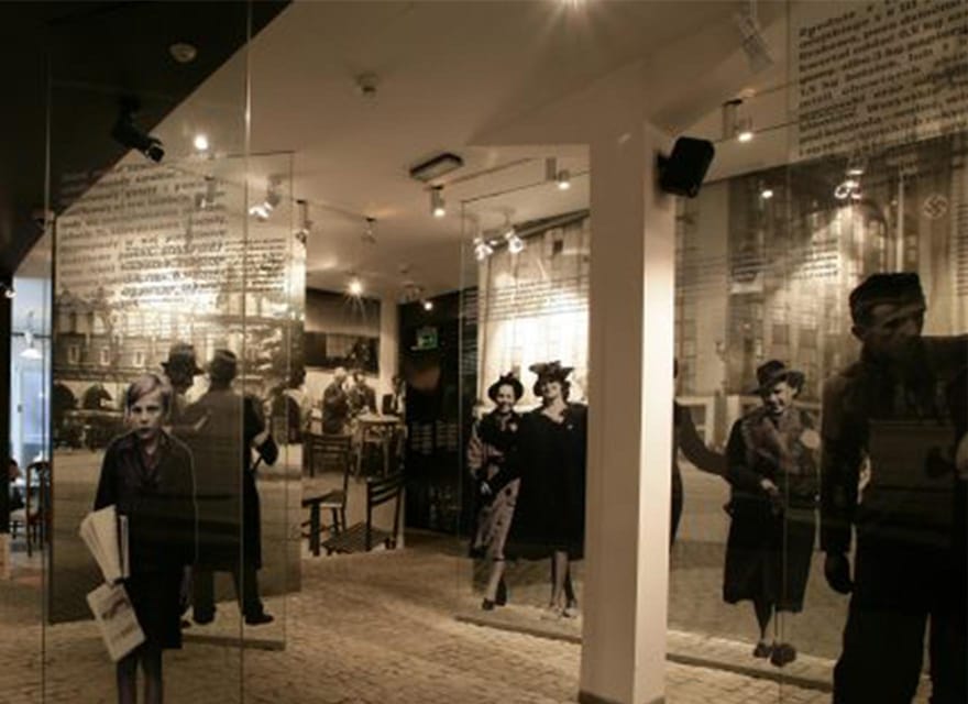 Krakow: Oskar Schindler's Factory Guided Tour&Pickup Options - Key things to love in this Schindler’s Factory tour