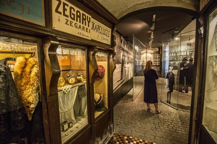 Kraków: Oskar Schindler's Factory Tour and Admission Ticket - Key things to know before you go
