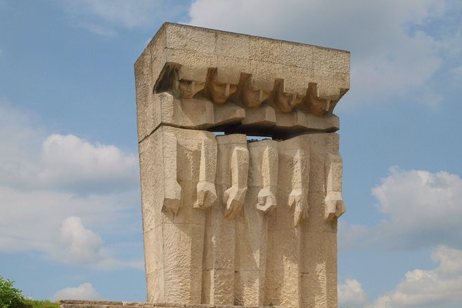 Krakow: Plaszow Concentration Camp Guided Walking Tour - How the two hours actually move