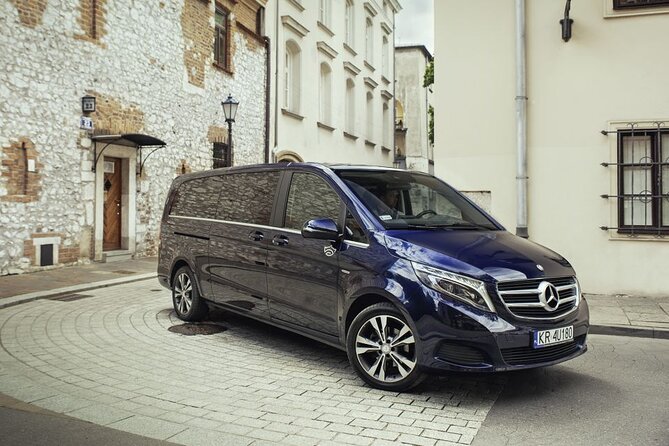 Krakow: Private Airport Transfer - The Ride Details: 7-Passenger Comfort, Air Conditioning, and Luggage Limits